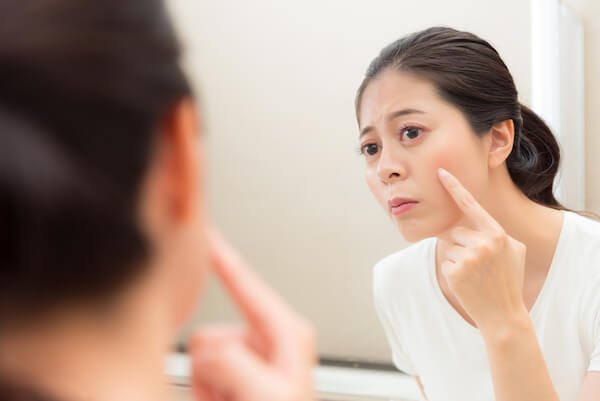 Habits To Avoid That Could Harmful To You Skin