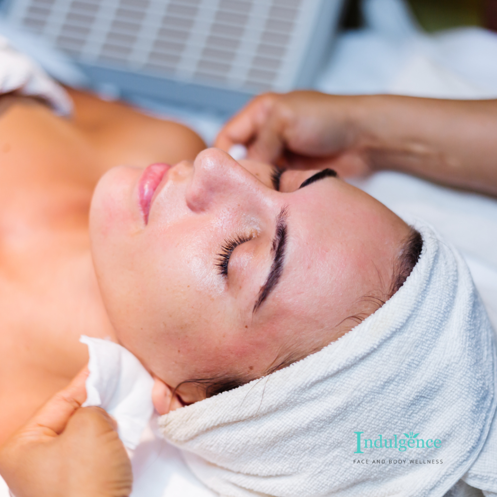 Best Extraction and Acne Facial Treatment In Singapore
